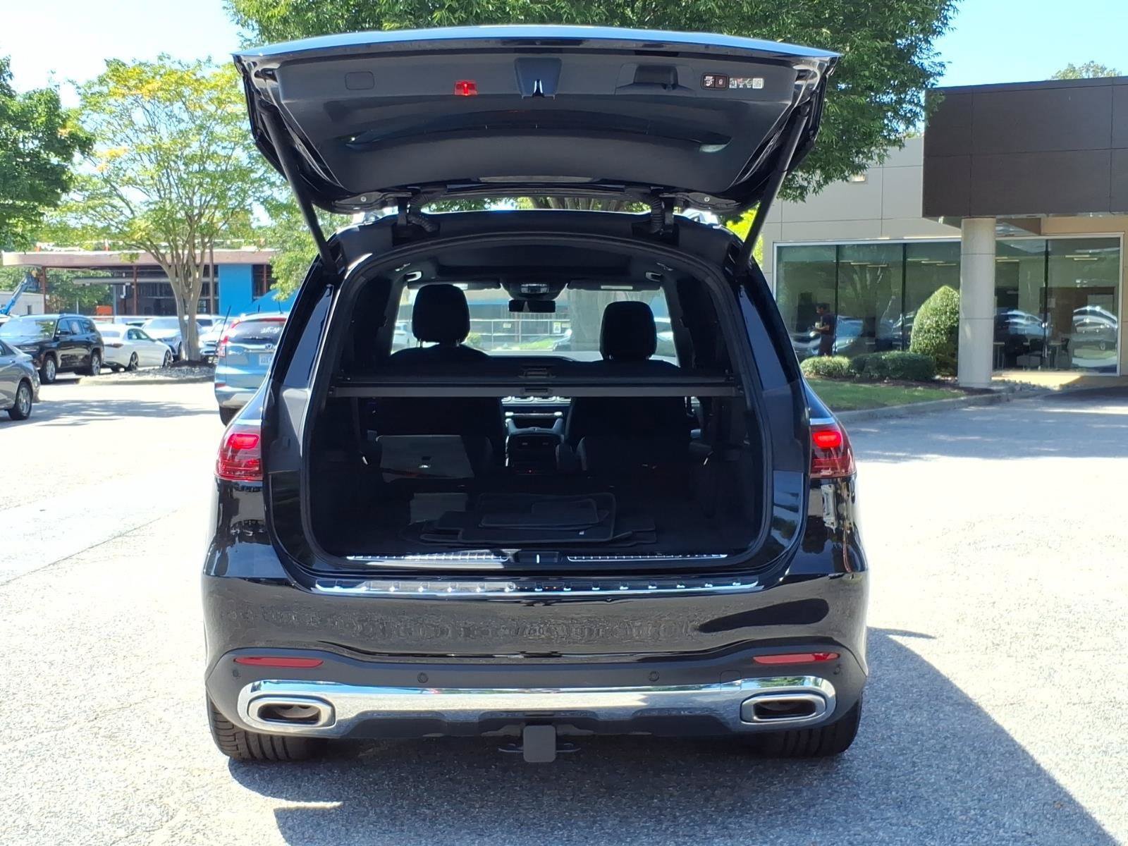 Used 2025 Mercedes-Benz GLS 580 4MATIC image 31