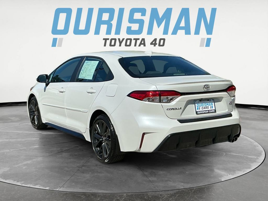 Used 2023 Toyota Corolla SE w/ Carpet Mat Package (TMS) FWD image 5