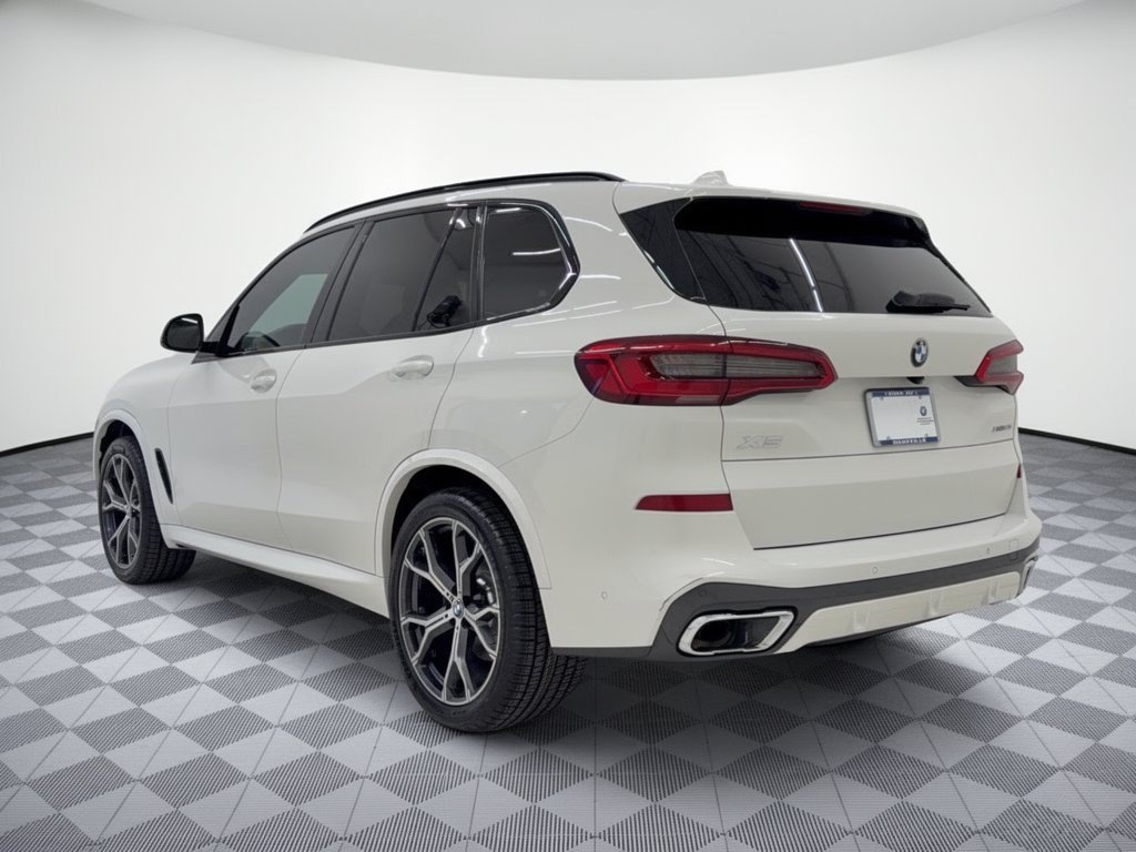 Used 2019 BMW X5 xDrive40i w/ M Sport Package AWD/4WD image 3