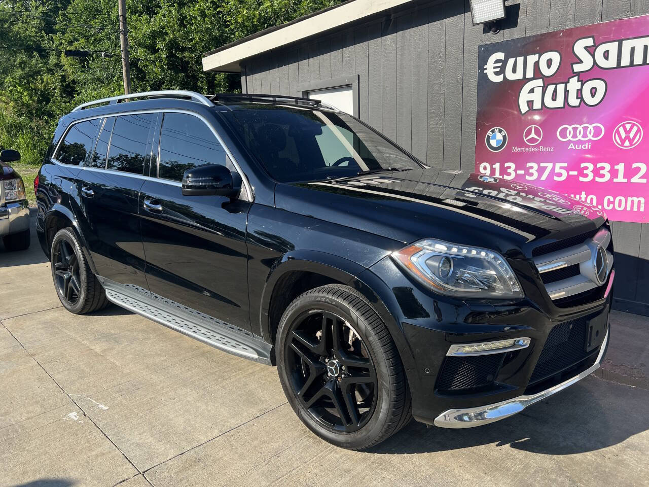 Used 2013 Mercedes-Benz GL 550 4MATIC image 13
