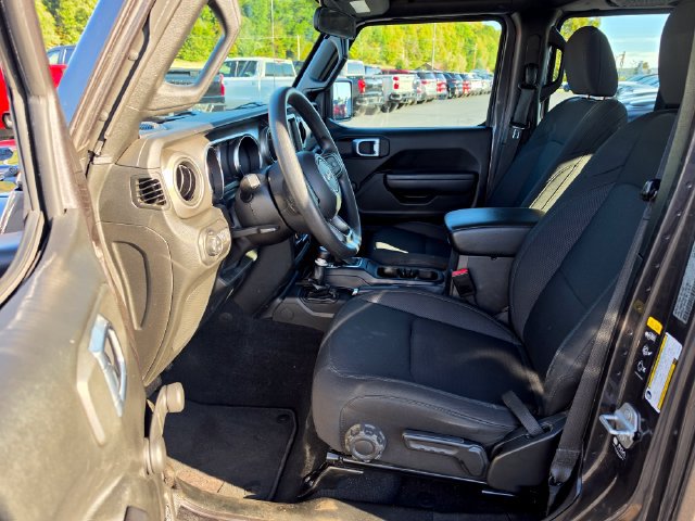 Used 2022 Jeep Gladiator Sport AWD/4WD image 14