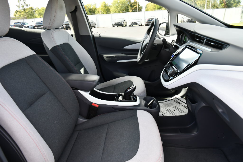 Used 2021 Chevrolet Bolt LT FWD image 33
