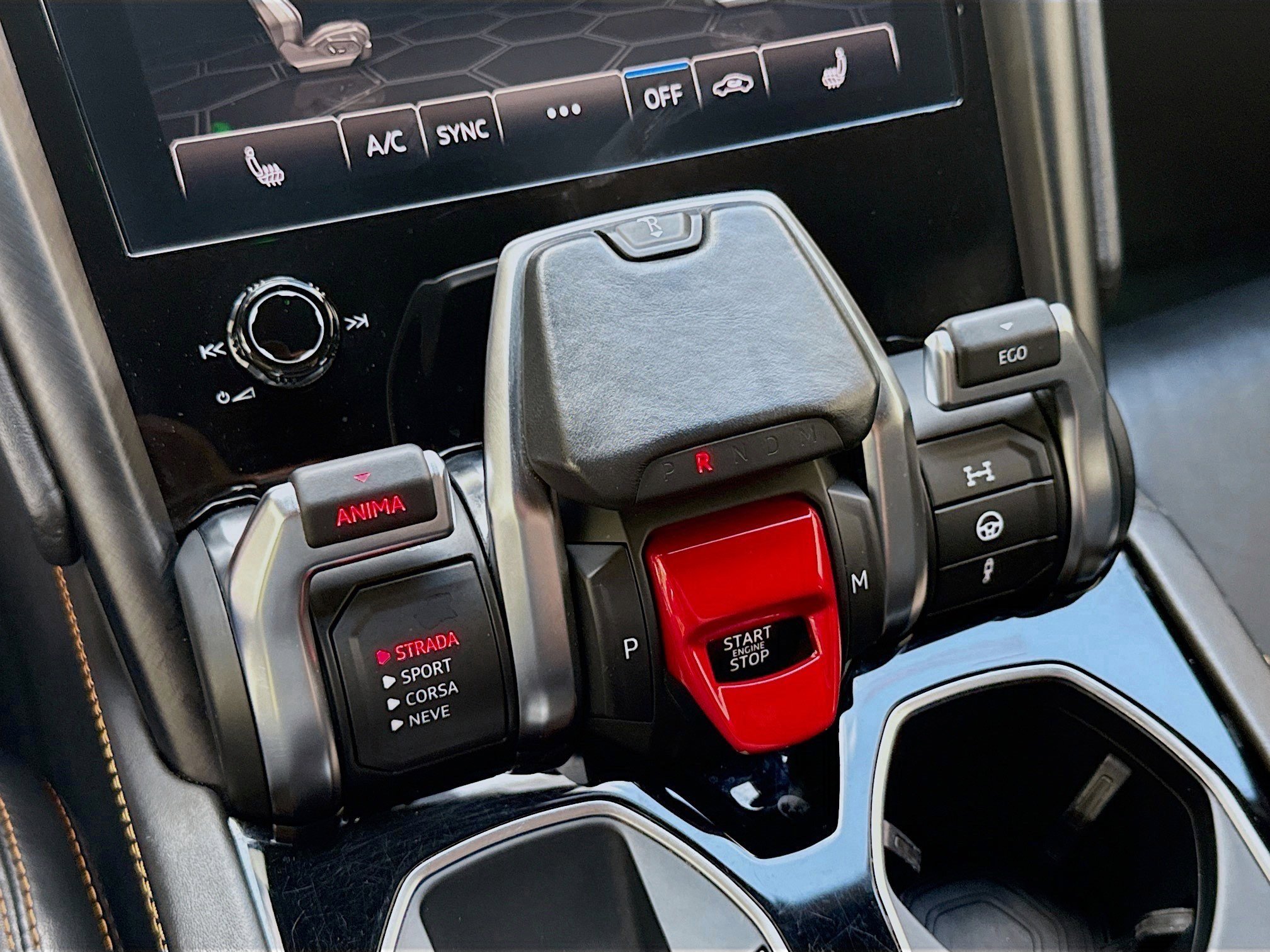 Used 2021 Lamborghini Urus image 13