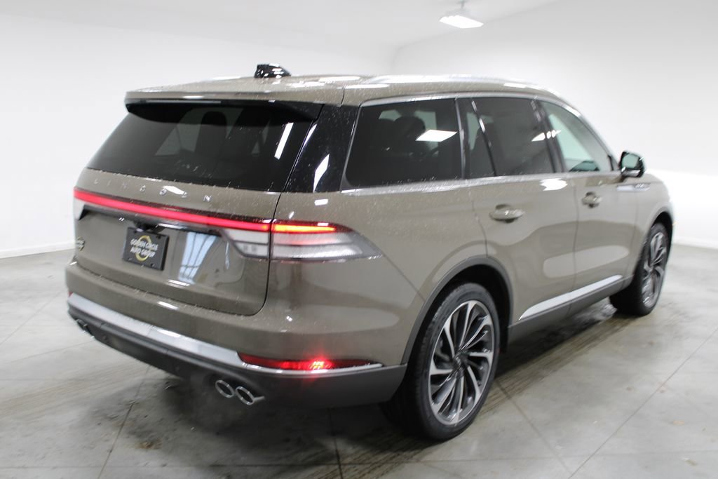 New 2026 Lincoln Aviator Reserve image 8
