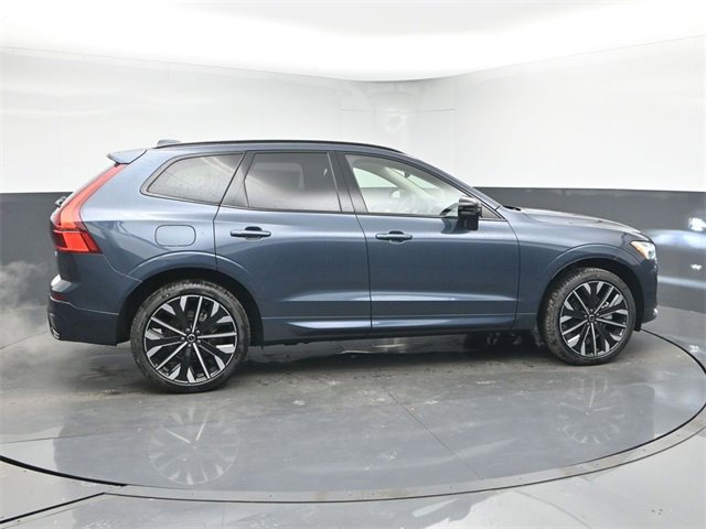 New 2026 Volvo XC60 B5 Ultra w/ Protection Package Premier image 8