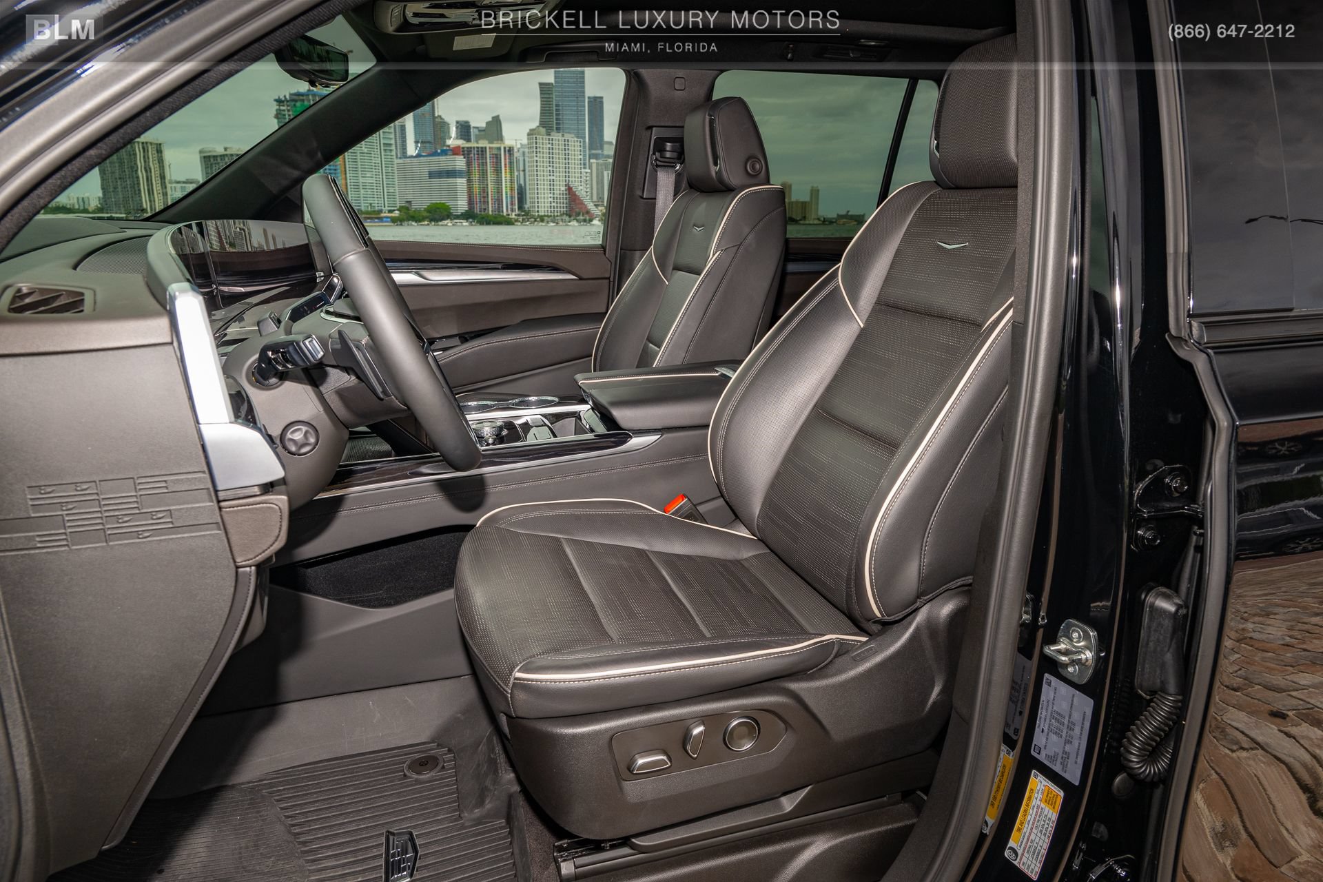Used 2025 Cadillac Escalade Sport w/ LPO, ONYX Package AWD/4WD image 9