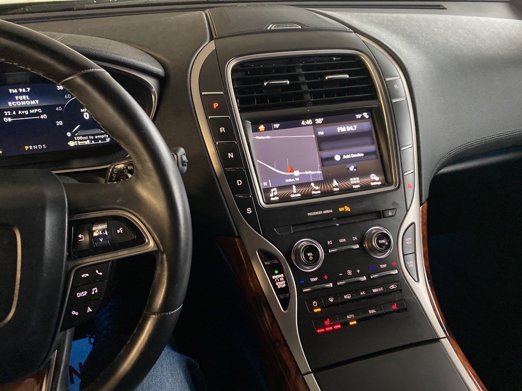 Used 2019 Lincoln Nautilus Select image 12