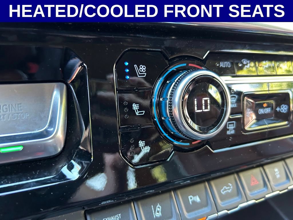 Used 2024 GMC Sierra 3500 Denali Ultimate AWD/4WD image 6