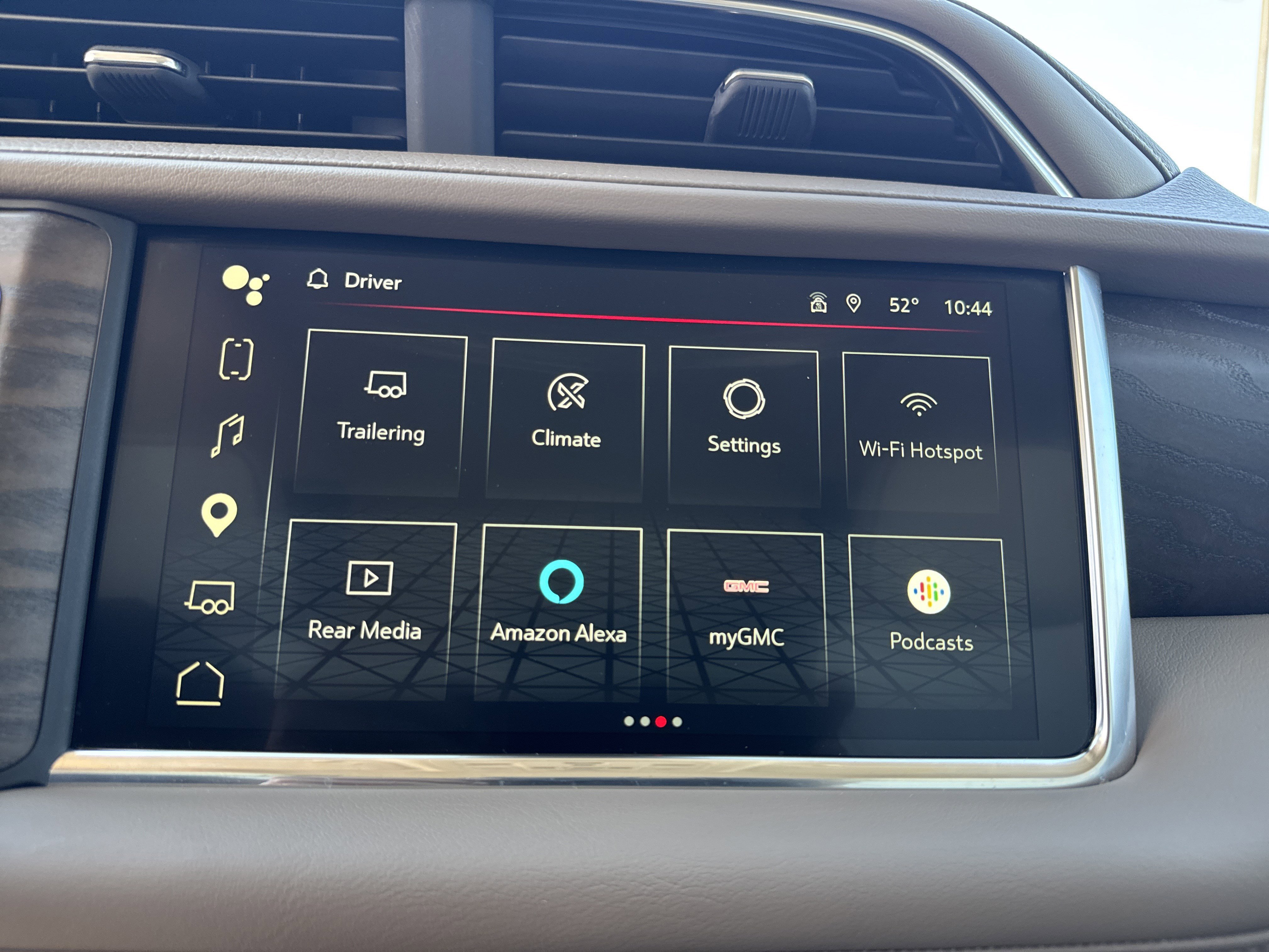 Used 2024 GMC Yukon XL Denali w/ Advanced Technology Package AWD/4WD image 24