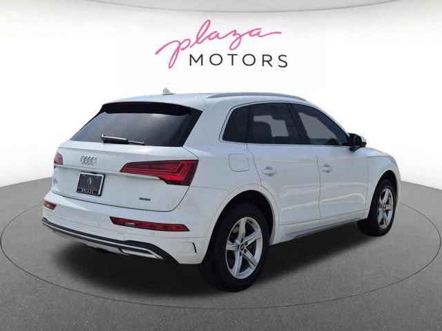 Used 2023 Audi Q5 2.0T Premium w/ Convenience Package AWD/4WD image 5