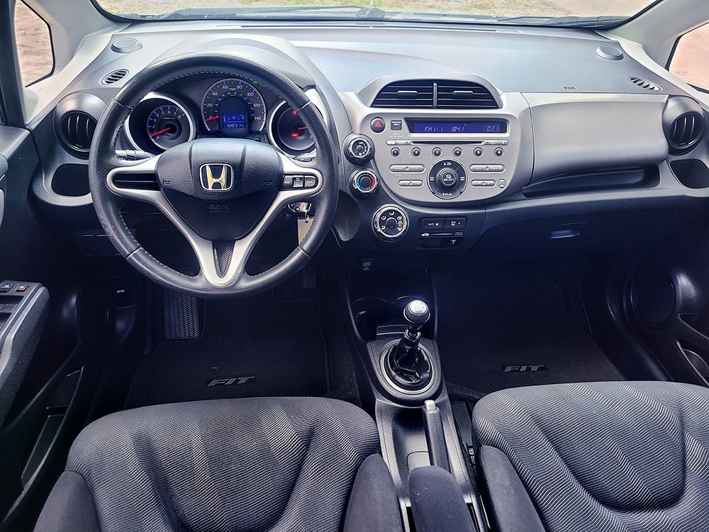 Used 2009 Honda Fit Sport image 29