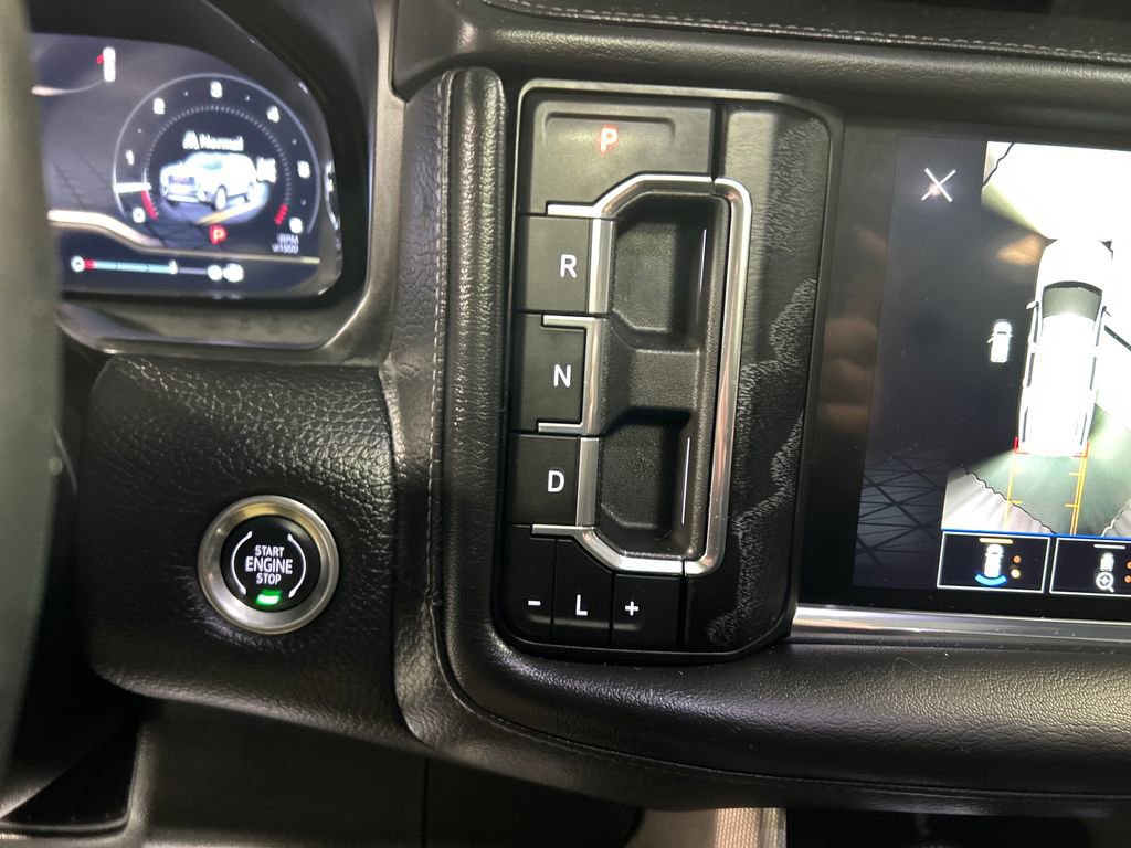 Used 2024 GMC Yukon XL Denali AWD/4WD image 20