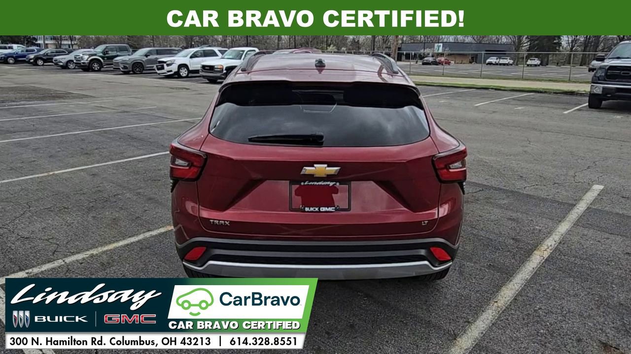 Certified 2025 Chevrolet Trax LT w/ LT Convenience Package FWD image 7