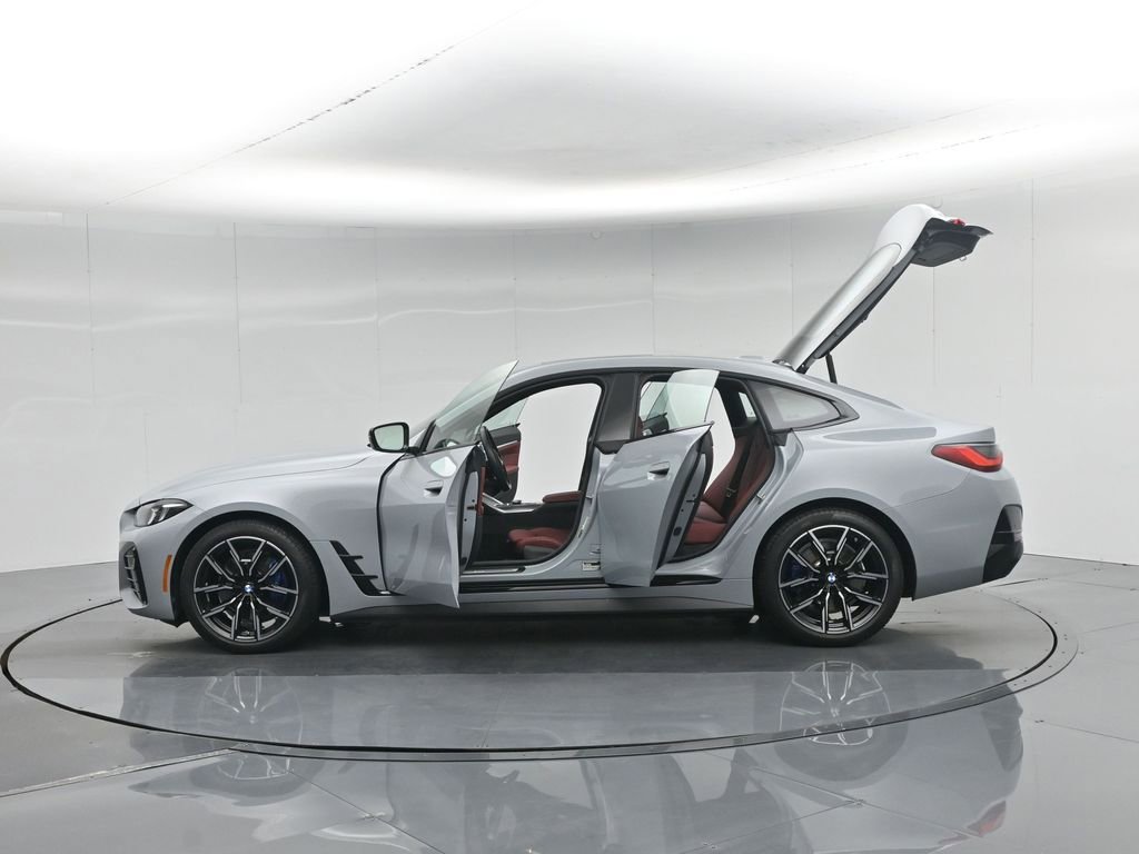 Used 2025 BMW i4 eDrive40 w/ M Sport Package image 37