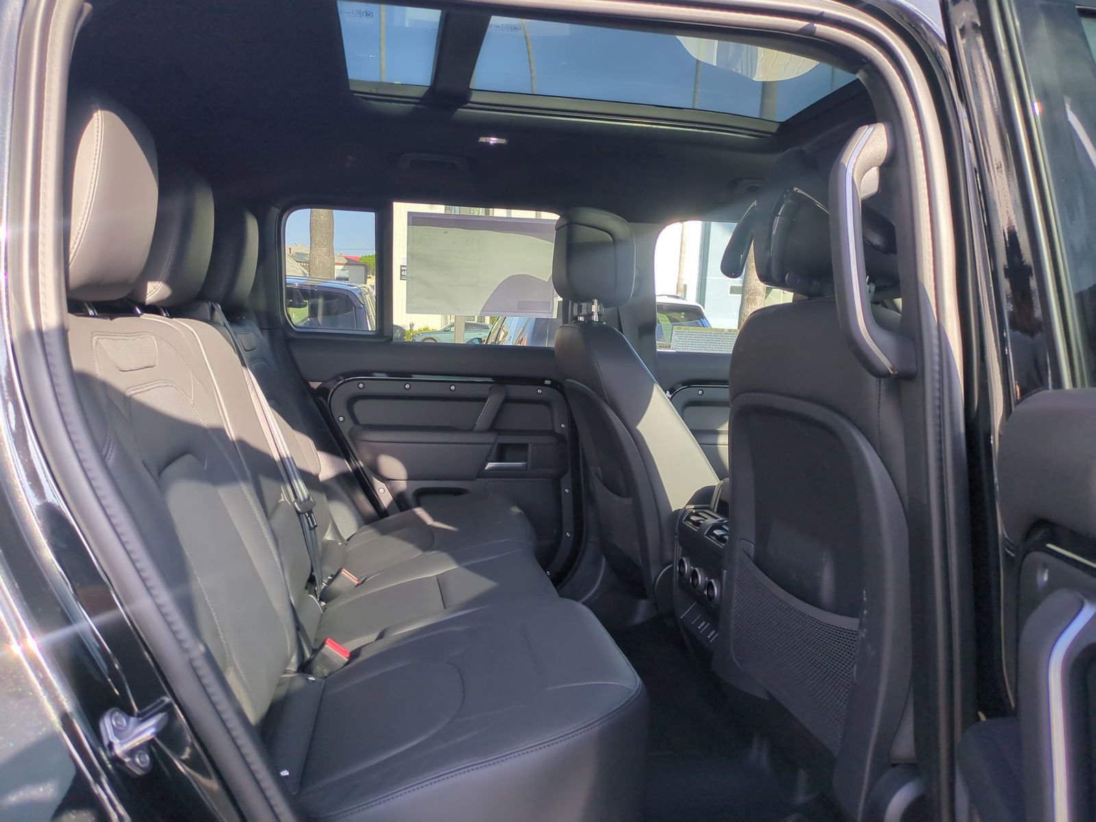 New 2026 Land Rover Defender 130 X-Dynamic SE image 29