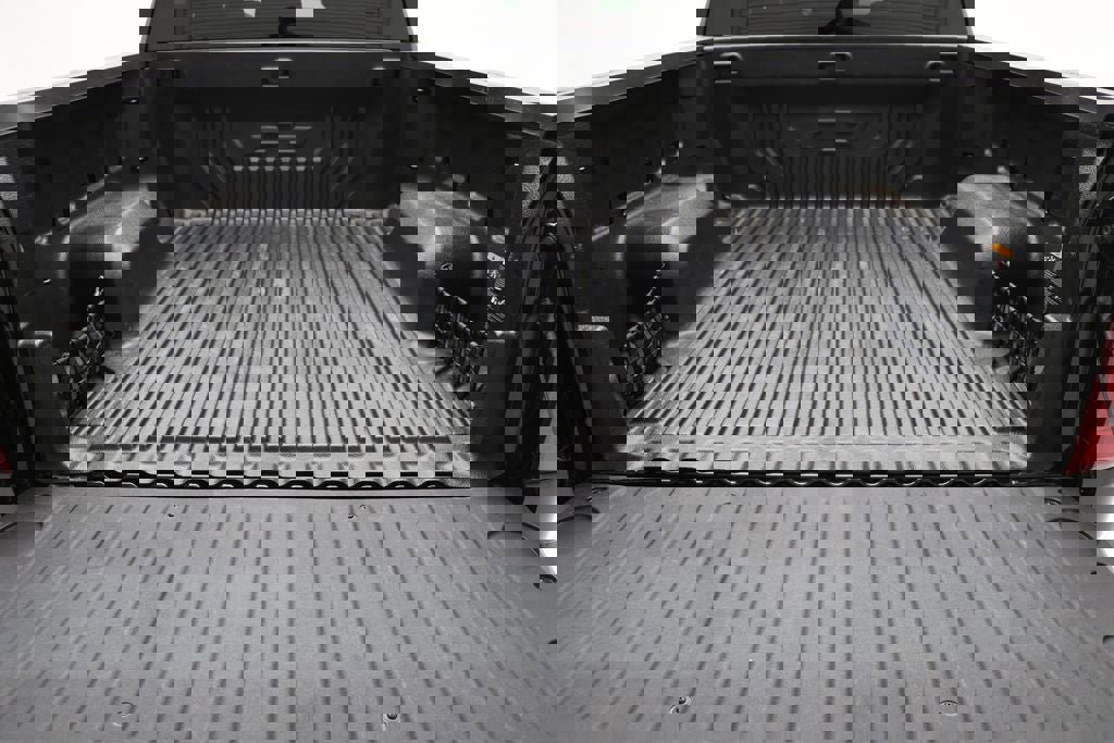 Used 2024 Chevrolet Silverado 1500 LT image 11