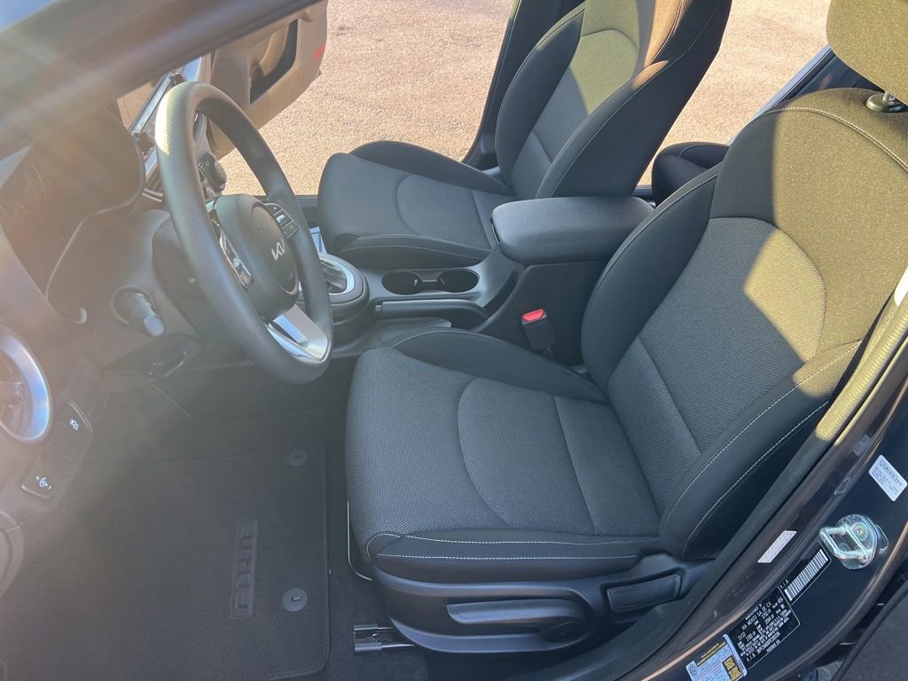 Used 2023 Kia Forte LX image 37