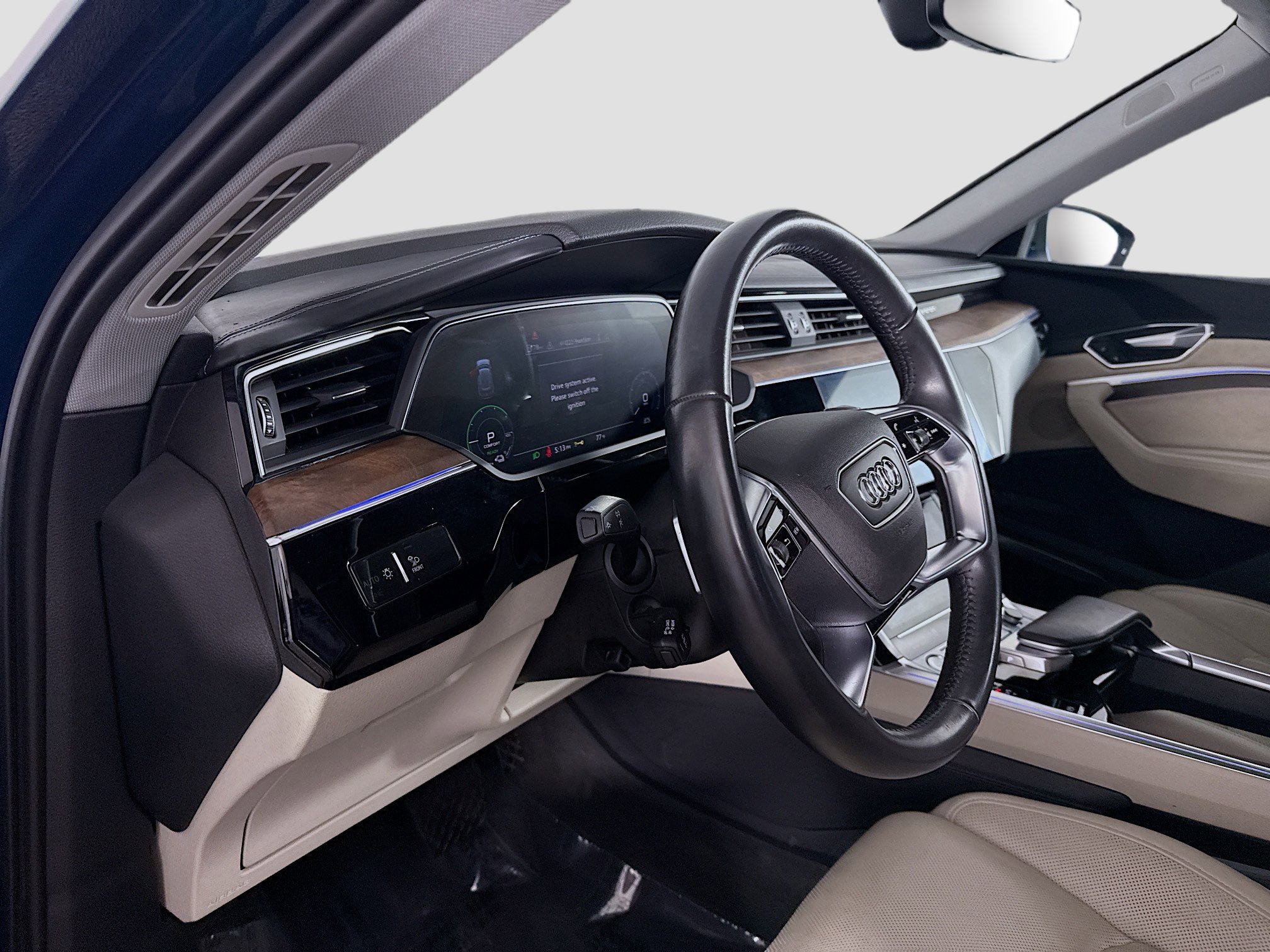 Used 2019 Audi e-tron Prestige w/ Prestige Package image 23