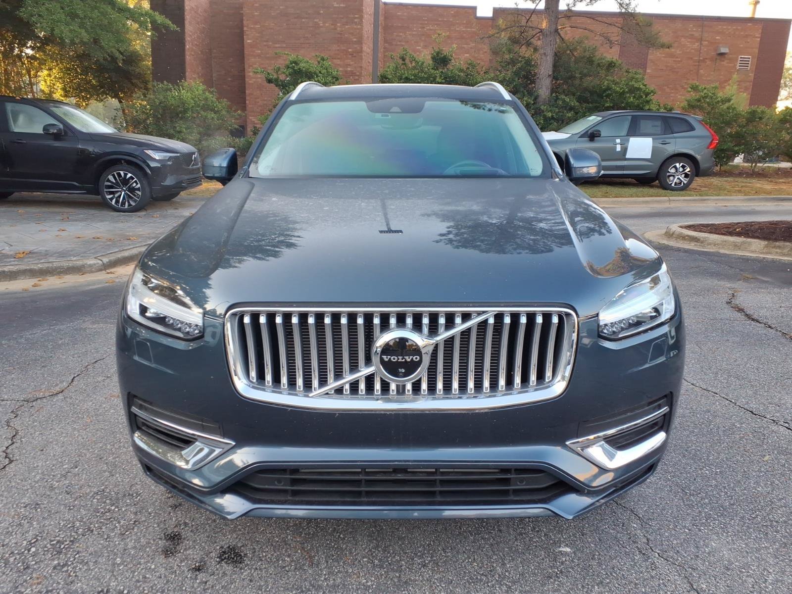 Used 2021 Volvo XC90 T8 Inscription Expression w/ Advanced Package AWD/4WD image 10