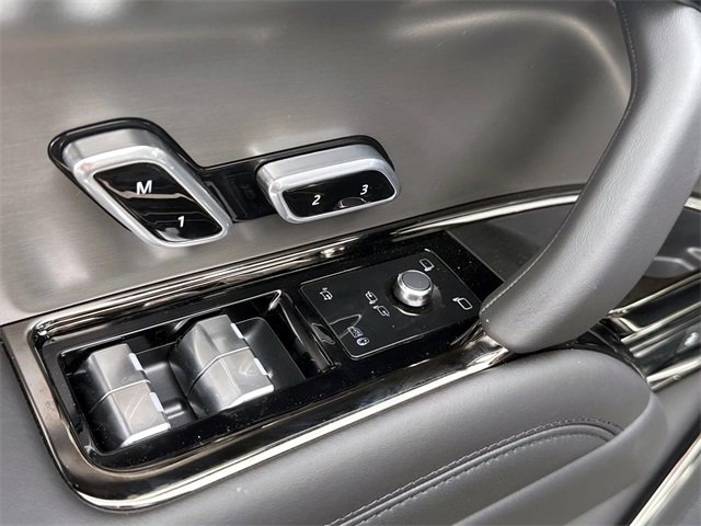 New 2025 Land Rover Range Rover Sport Dynamic SE image 16