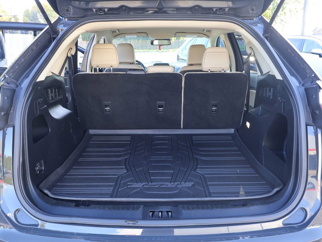 Used 2021 Ford Edge SEL w/ Cargo Accessory Package image 32