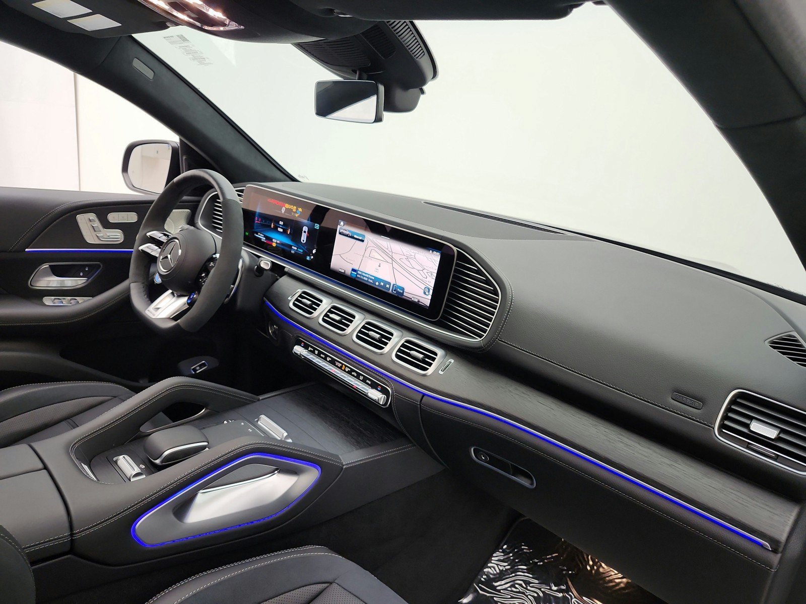Certified 2026 Mercedes-Benz GLE 53 AMG 4MATIC Coupe image 33