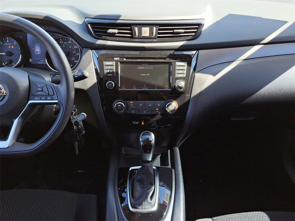 Certified 2021 Nissan Rogue Sport S image 24