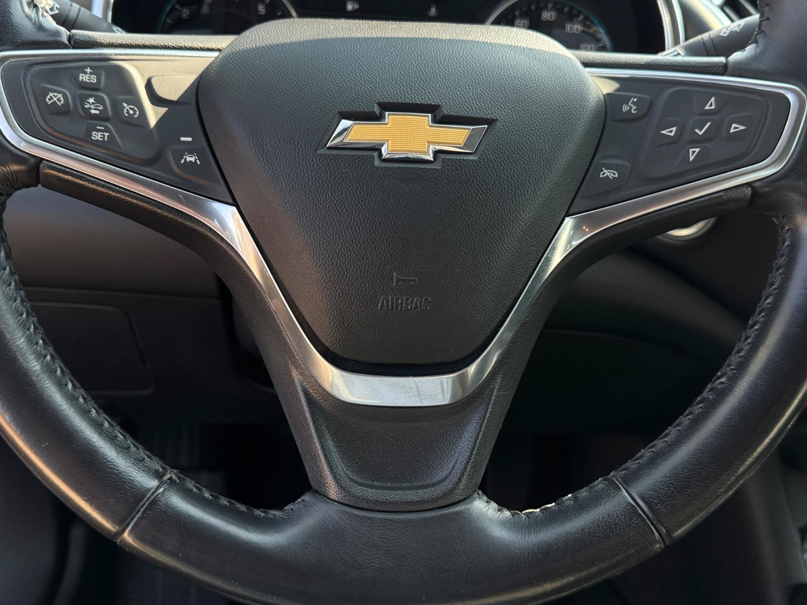 Used 2018 Chevrolet Malibu LT w/ Leather Package FWD image 19