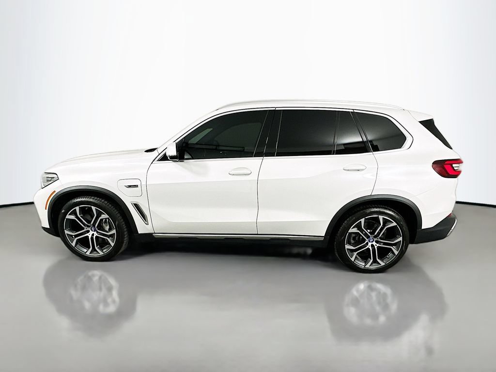 Used 2022 BMW X5 xDrive45e w/ Climate Comfort Package AWD/4WD image 8