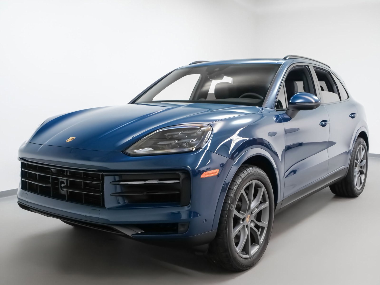 Used 2024 Porsche Cayenne image 6