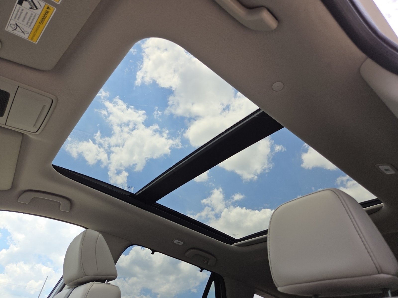New 2026 Honda Pilot Touring image 3