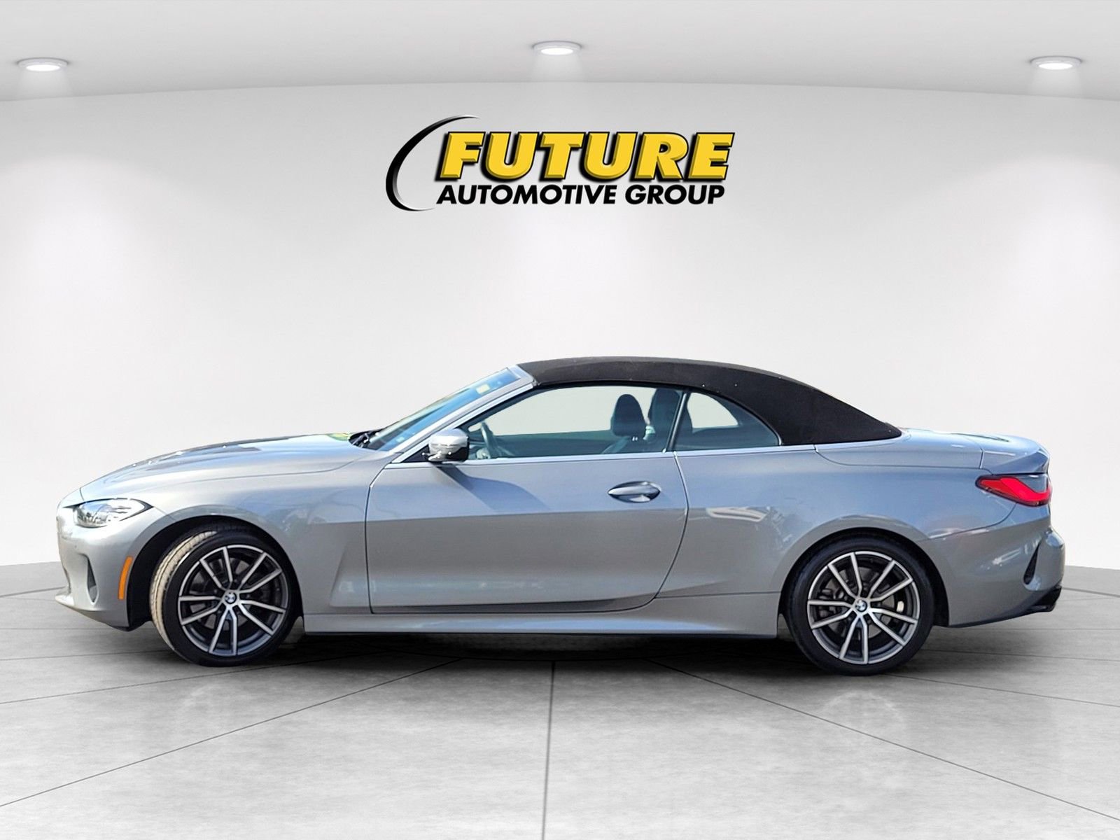 Used 2024 BMW 430i Convertible image 8