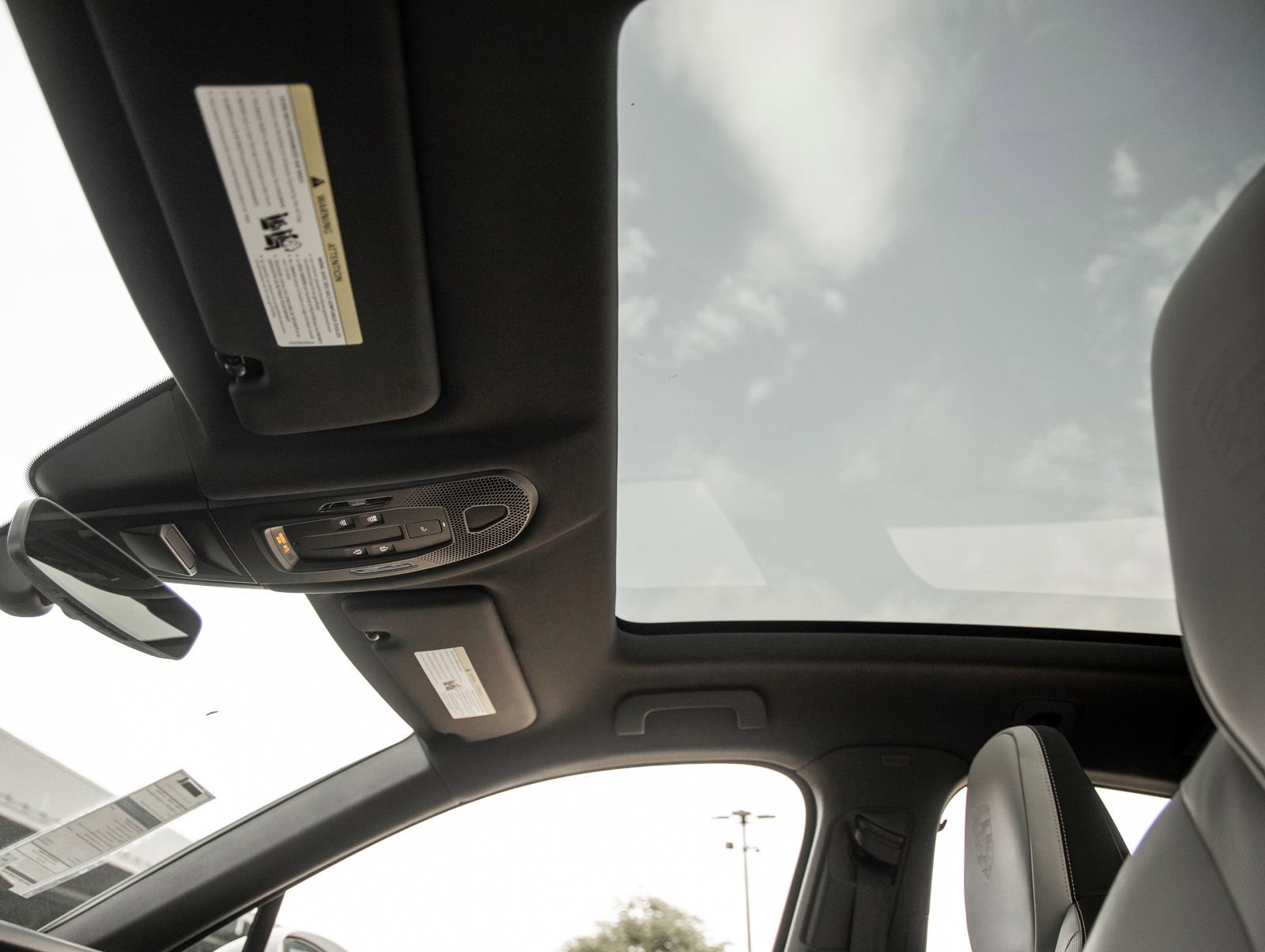 New 2025 Porsche Cayenne S AWD/4WD image 25