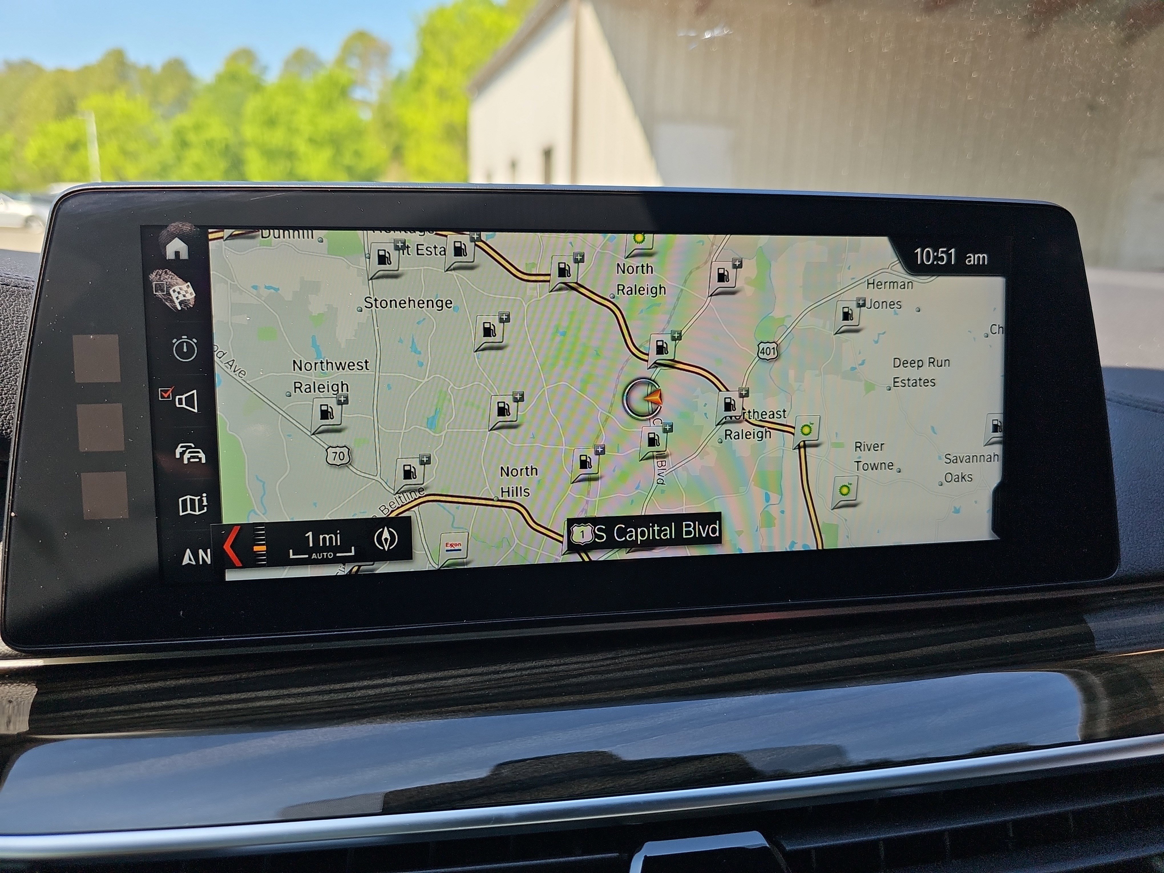 Used 2018 BMW M550i xDrive w/ Driving Assistance Package image 24