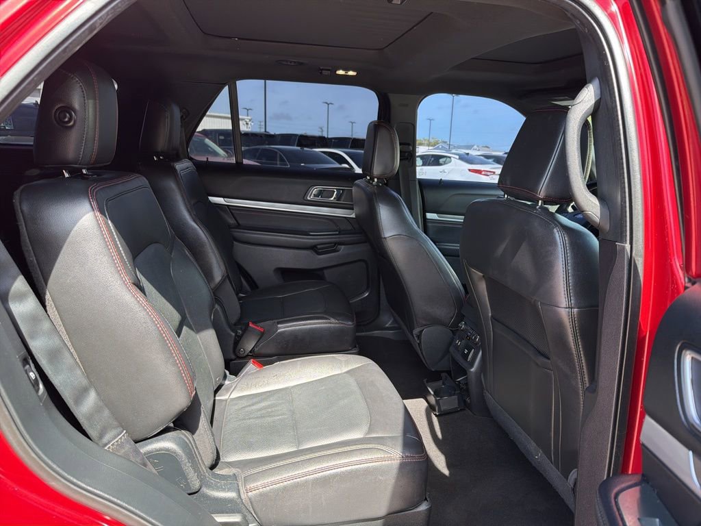 Used 2018 Ford Explorer Sport w/ Equipment Group 401A image 31