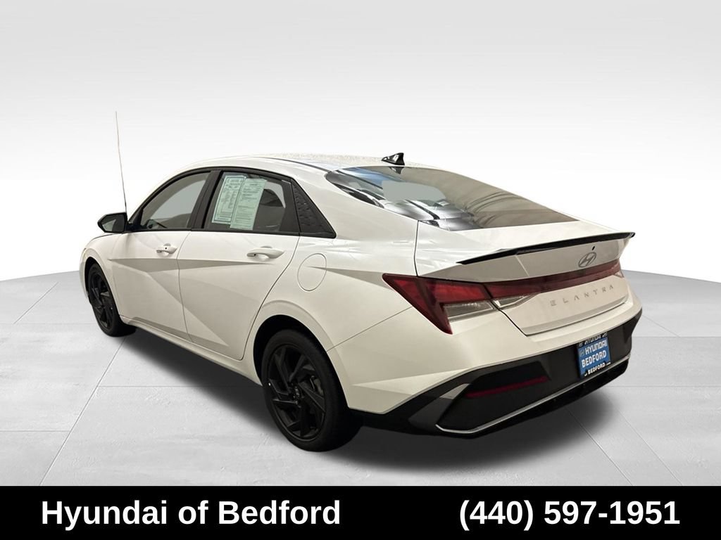 Used 2026 Hyundai Elantra Sport FWD image 8