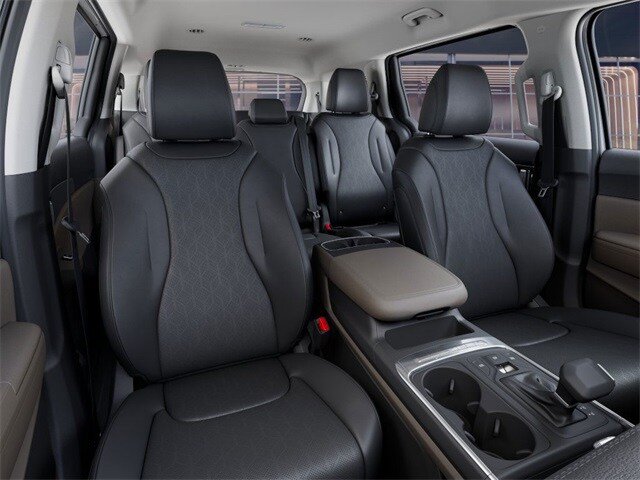 New 2026 Kia Carnival FWD image 15