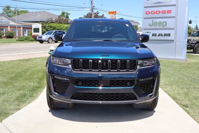 New 2026 Jeep Grand Cherokee L Limited AWD/4WD image 7