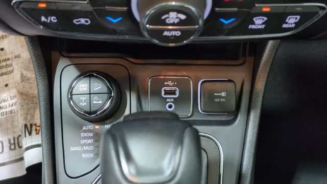 Used 2021 Jeep Cherokee Trailhawk w/ Sun, Sound & Nav Group AWD/4WD image 30