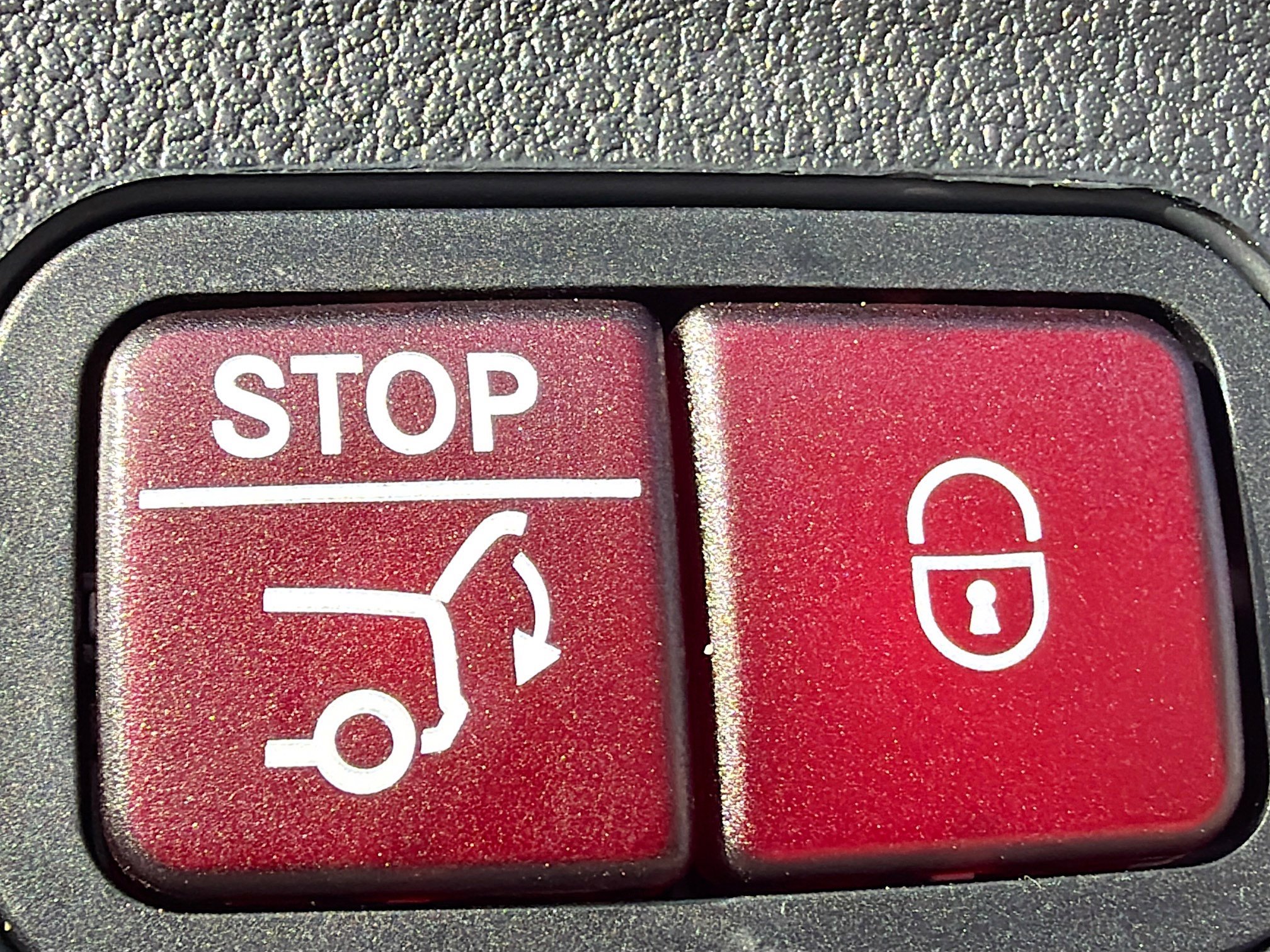 Used 2025 Mercedes-Benz GLE 450 4MATIC image 13