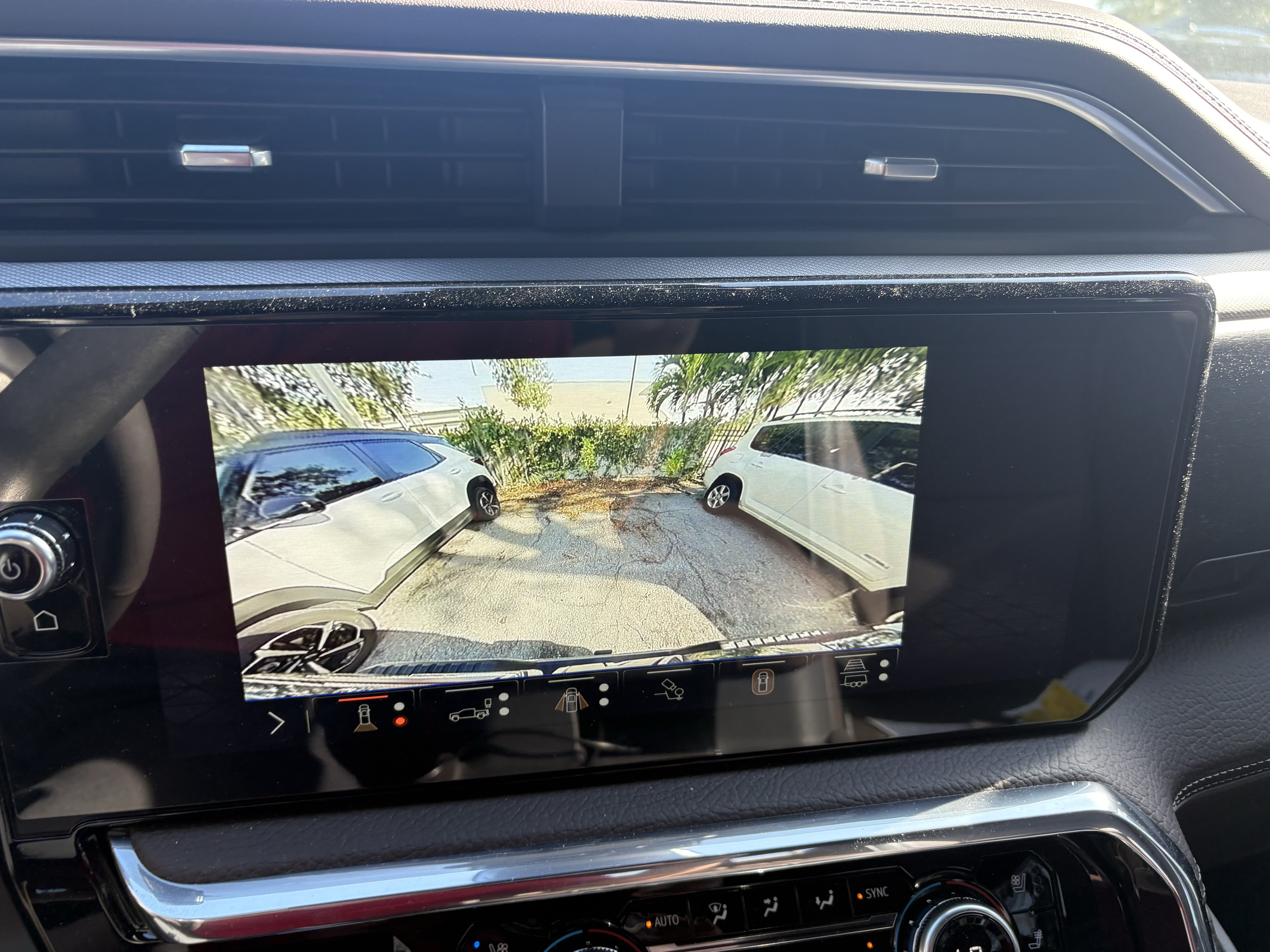 Certified 2024 GMC Sierra 3500 Denali w/ Technology Package AWD/4WD image 12