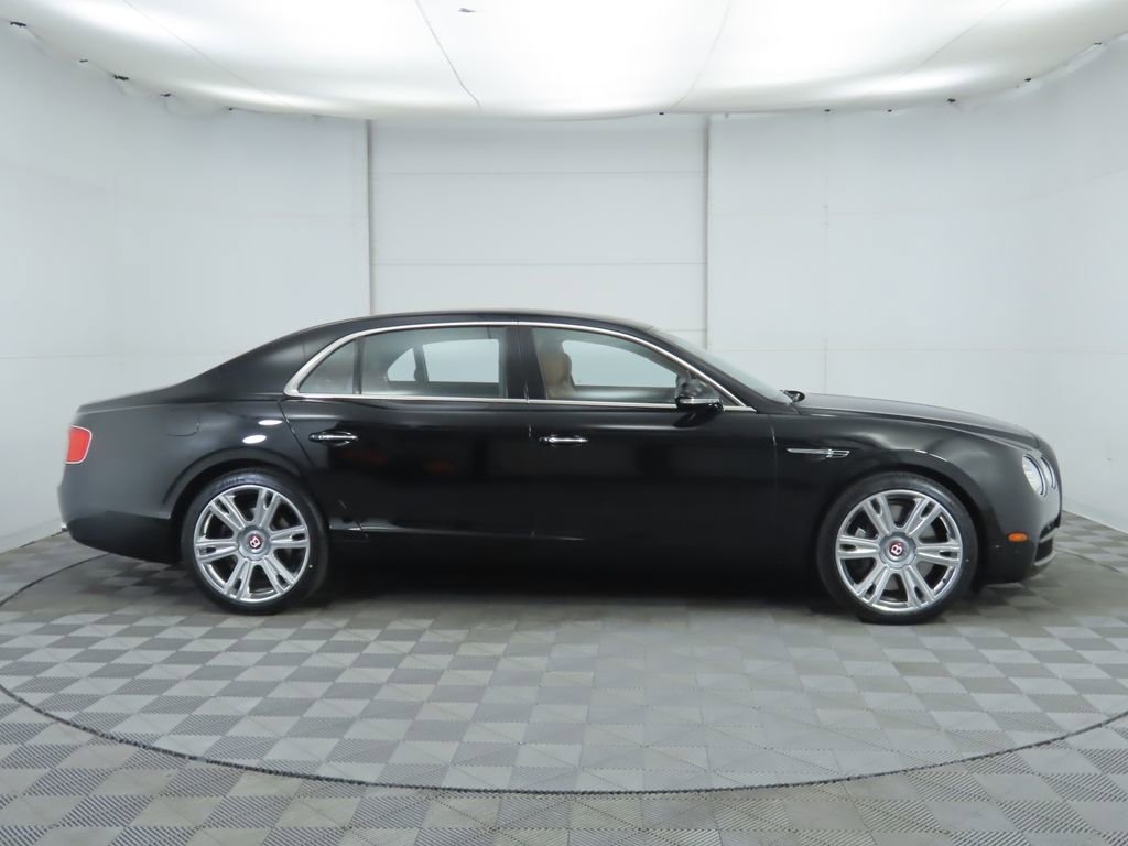 Used 2018 Bentley Flying Spur V8 image 4