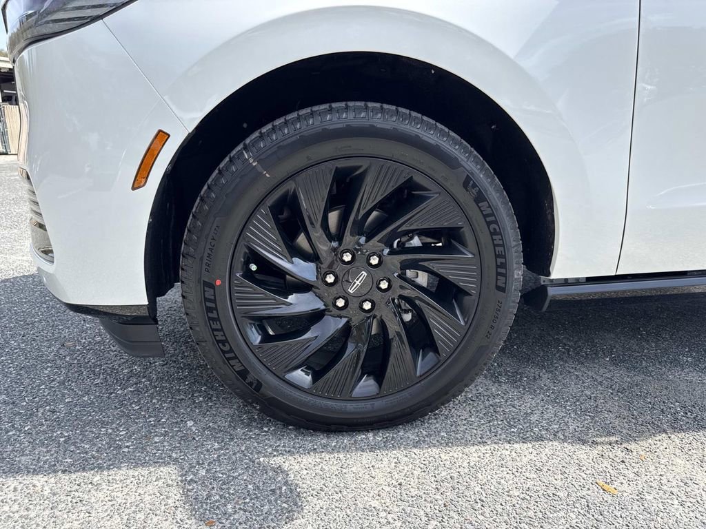 New 2026 Lincoln Navigator Reserve w/ Jet Appearance Package image 10