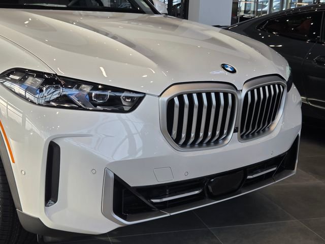 New 2026 BMW X5 xDrive40i w/ Premium Package image 8