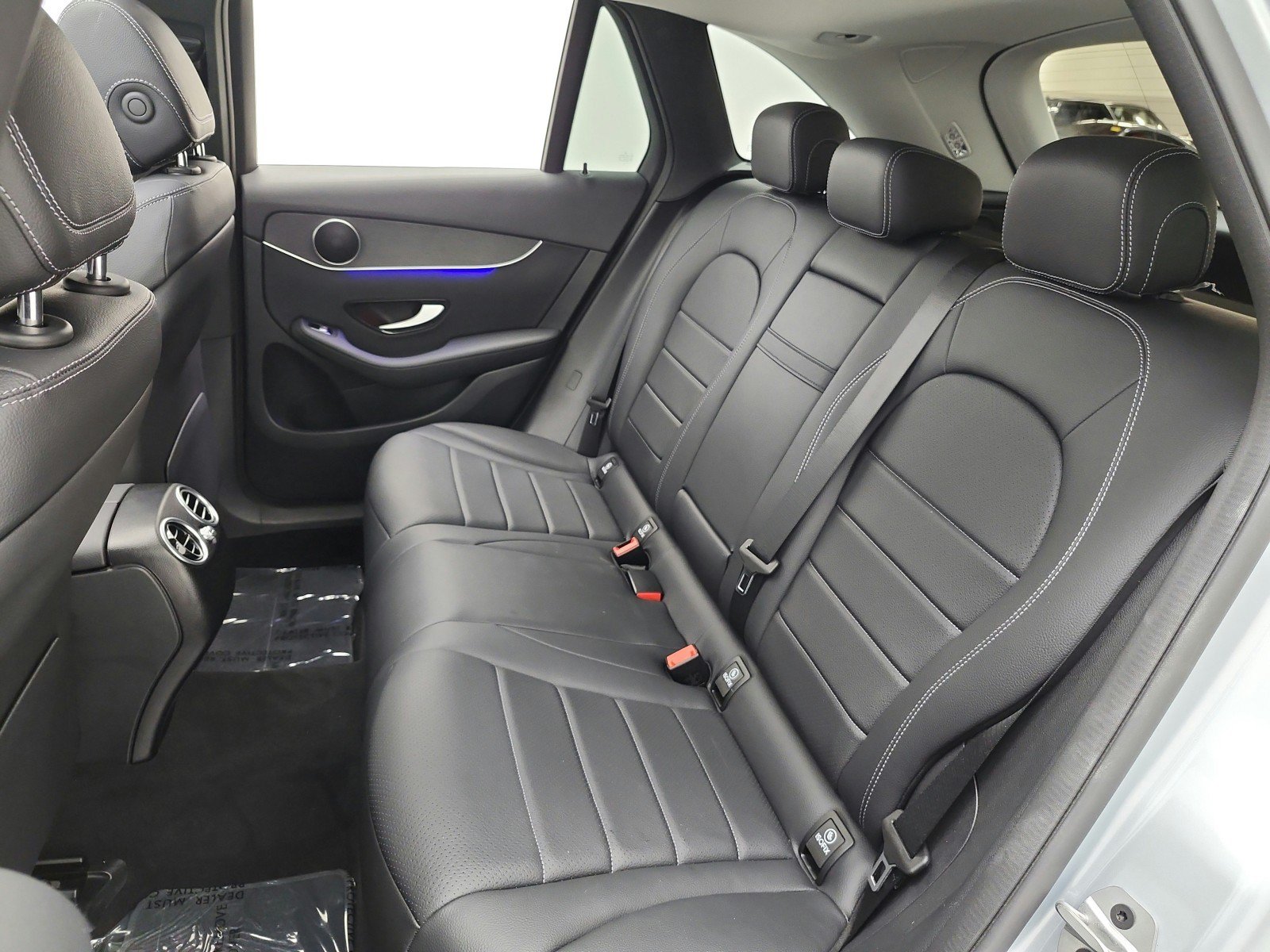 Used 2022 Mercedes-Benz GLC 300 w/ Premium Package Lite image 13