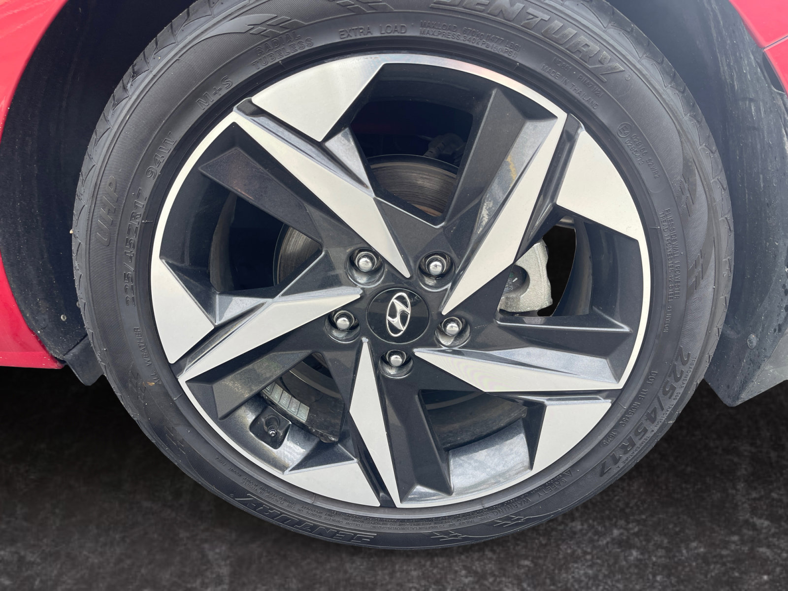 Used 2023 Hyundai Elantra Limited FWD image 14