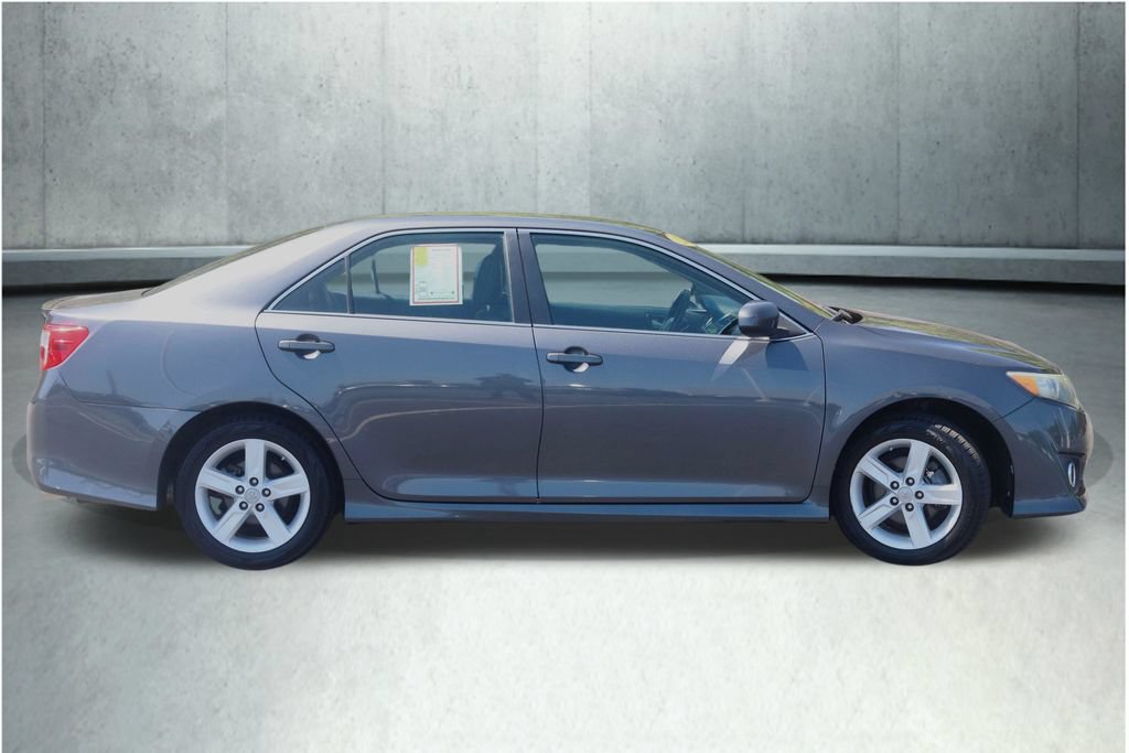 Used 2013 Toyota Camry SE FWD image 7