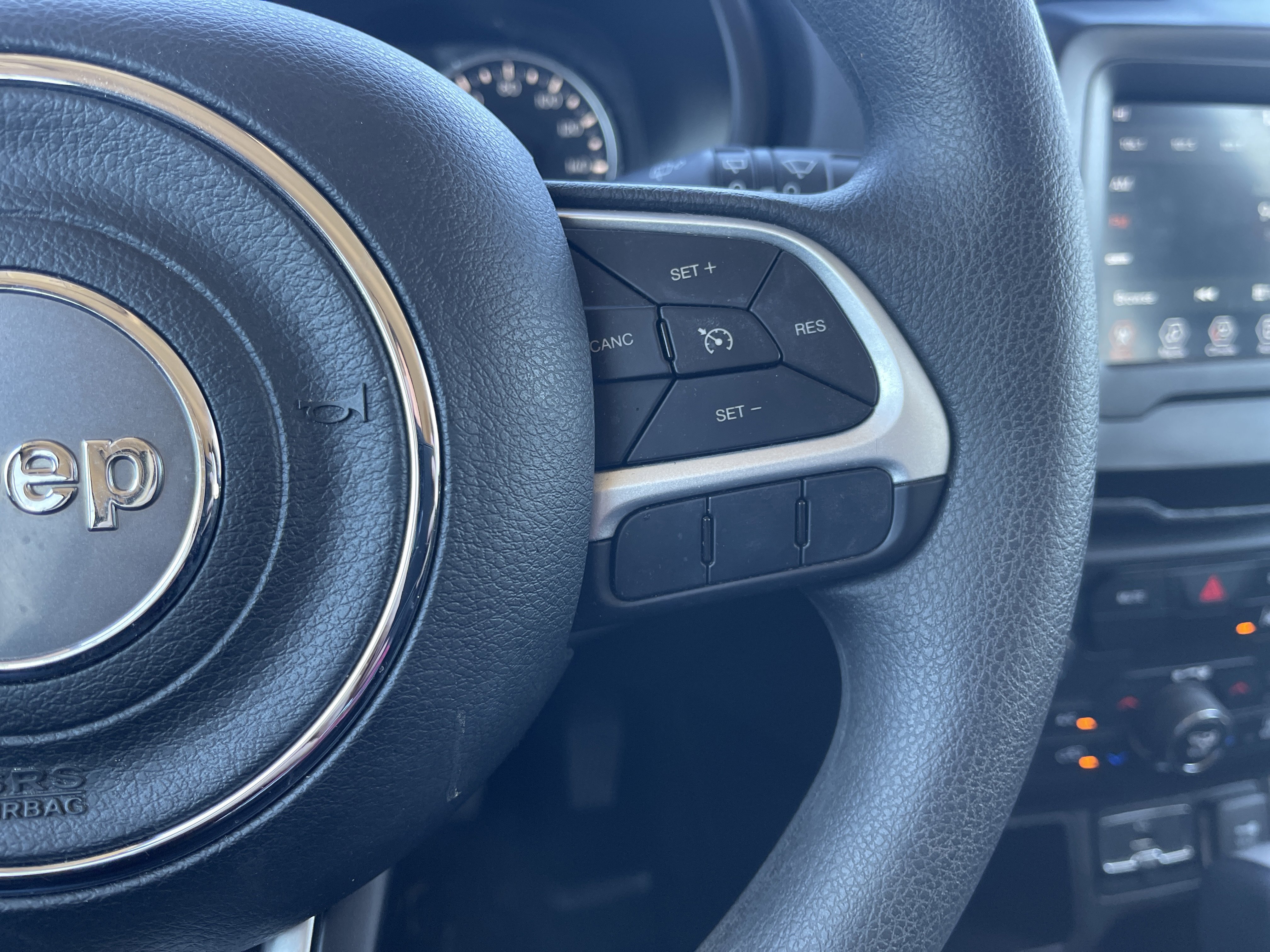 Used 2021 Jeep Renegade Sport image 18