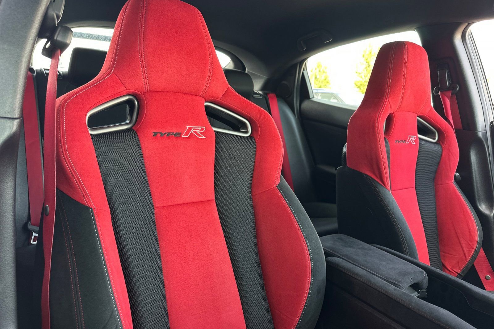 Used 2019 Honda Civic Type R image 16