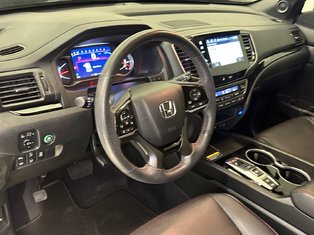 Certified 2024 Honda Passport Black Edition image 21